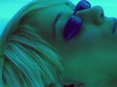 Blonde teen suck a nice dick in the tanning saloon