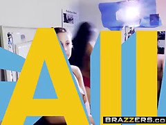 Abigail Mac and Romi get wet and wild in Day With A Pornstar - Brazzers Abigail and Romi Scene