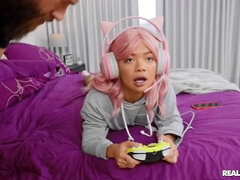 Asian bimbo Paisley Paige gets properly fucked in bed