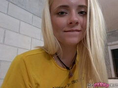 Blonde, Sucer une bite, Souple, Seins naturels, Pov, Maigrichonne, Adolescente, Nénés