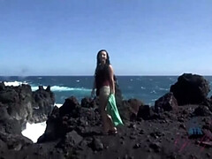 Amateur, Plage, Brunette brune, Hd, De plein air, Pov, Rasée, Nénés