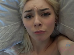 Amateur, Sucer une bite, Éjaculation interne, Doigter, Branlette thaïlandaise, Petite amie, Branlette thaïlandaise, Pov