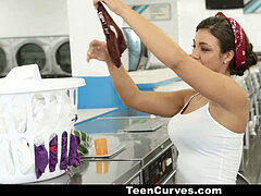 teenageCurves - bodacious Teen fucked Hard in Laundromat