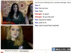 Lesbian Couple Have Fun Time On Omegle