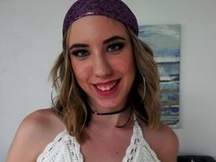 Blonde, Sucer une bite, En levrette, Faciale, Hd, Seins naturels, Pov, Tatouage