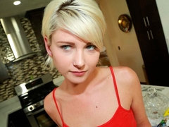 Blonde, Doigter, Branlette thaïlandaise, Pov, Rasée, Tatouage, Adolescente, Nénés