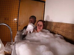 Black guy getting ready in the bathtub during the break - Mary RedHead - Big Bamboo - Capoeira Actor - Higor Negr&atilde;o