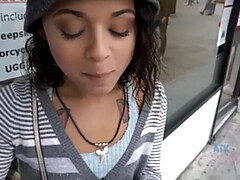 Holly Hendrix: Quick Blowjob Before Tourist Activities - Amateur, Shaved, Tattoo