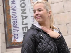 Blondine, Gehörnter ehemann, Tschechisch, Geld, Zierlich, Pov, Realität, Jungendliche (18+)