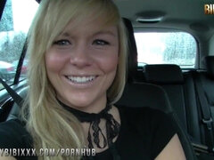 Blonde, Sucer une bite, Voiture, Tir de sperme, Allemand, Hd, Fait maison, Public