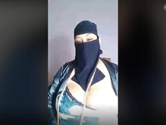 Arab BBW dances for me online