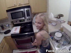 Amateur, Dormitorio, Culo grande, Mamada, Polla, Sexo duro, Cocina, Pov