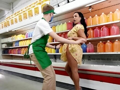 Pornstar gives shop assistant a chance to fool around with her