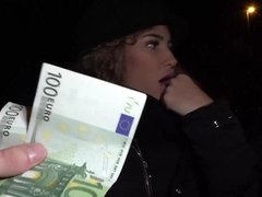 Gorgeous latina Venus Afrodita having sex in exchange for some euros