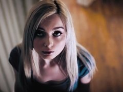 Blonde, Sucer une bite, En levrette, Domination, Branlette thaïlandaise, Hard, Maigrichonne, Adolescente