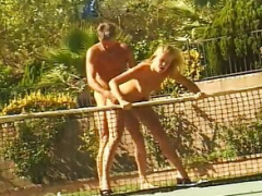 Outdoor vag fucking session for a attractive blonde gal out on the front lawn