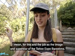 Amateur, Sucer une bite, Hard, Fille latino, Public, Réalité, Tatouage, Adolescente