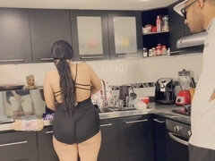 Inexperienced chick gets pounded by her boss in the kitchen while he prepares lunch for his wife - MIAMONTIELTH