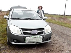 Voiture, Éjaculation interne, En levrette, Mature, Mère que j'aimerais baiser, Maman, Pute, Épouse