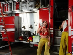 br_Firefighter Angela's White Steamy Squirting Fuckfest_Angela White, Zac Wild_TITTS_012402