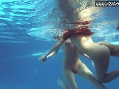 Lina Mercury and Mia Ferrari's russian sex by Underwater Show